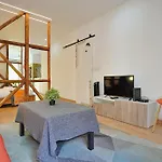 Mbird Lx Yard Διαμέρισμα *