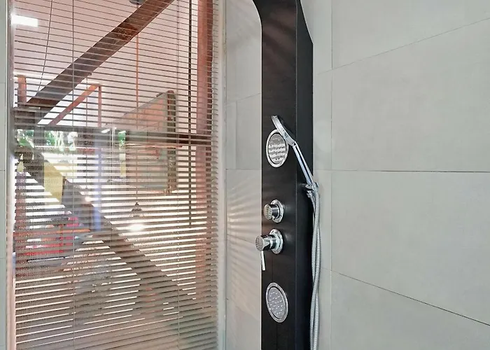 Mbird Lx Yard * Lisboa