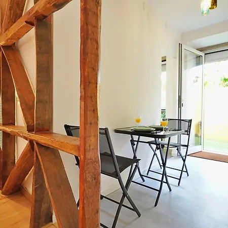 Mbird Lx Yard Lisbon