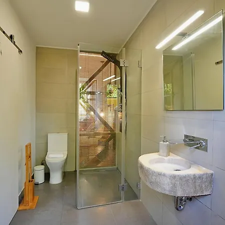 Mbird Lx Yard Apartman