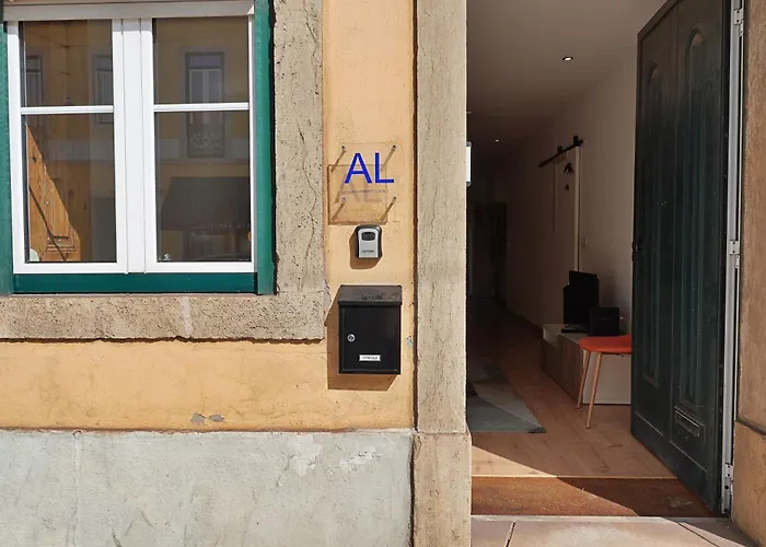 Mbird Lx Yard Apartment Lissabon