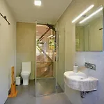 Mbird Lx Yard Apartment